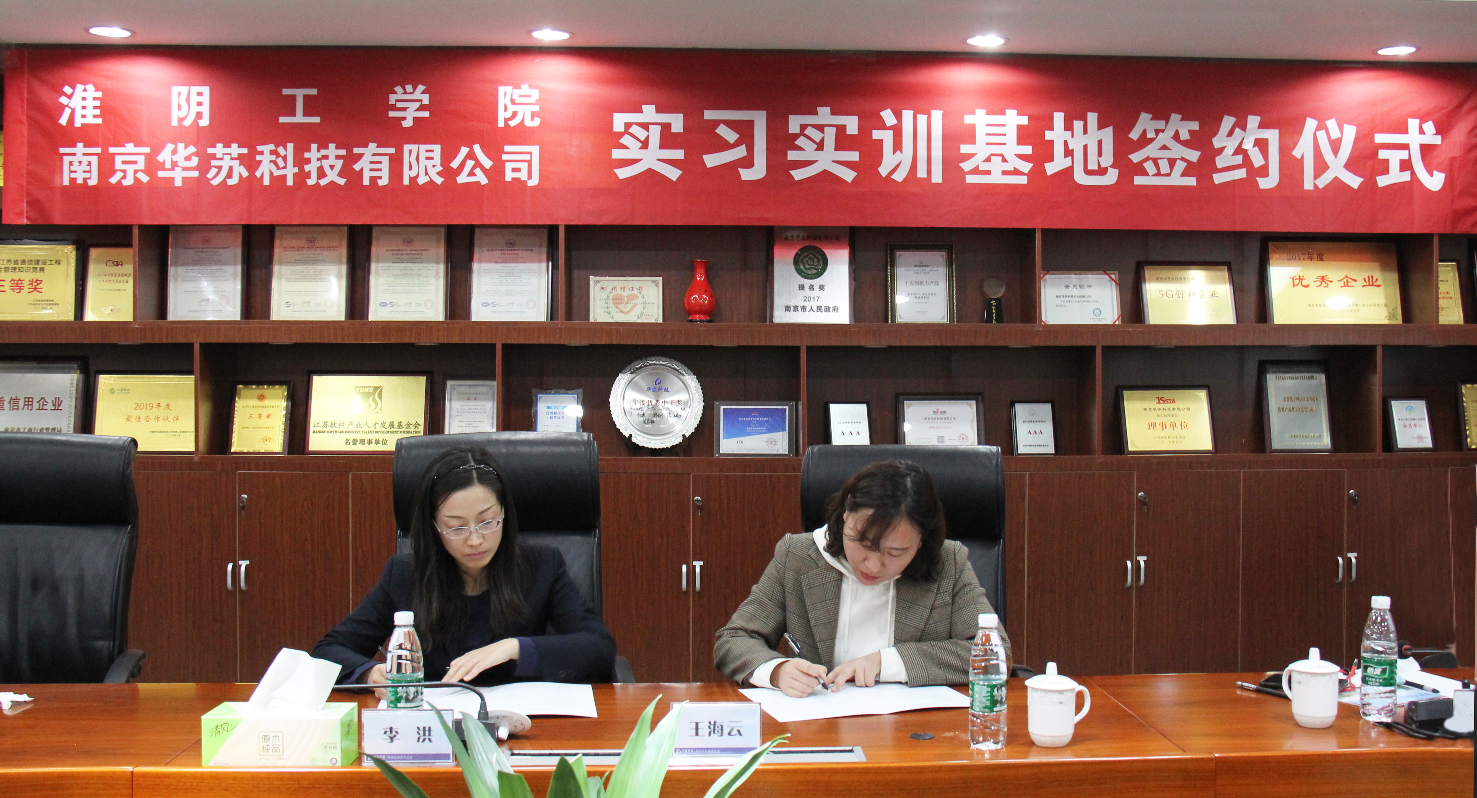 �½������(�й���)�ٷ���վ